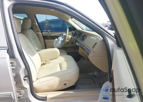 2008 Mercury Grand Marquis Ls z USA, uszkodzony, nr VIN 2MEFM75V38X630232